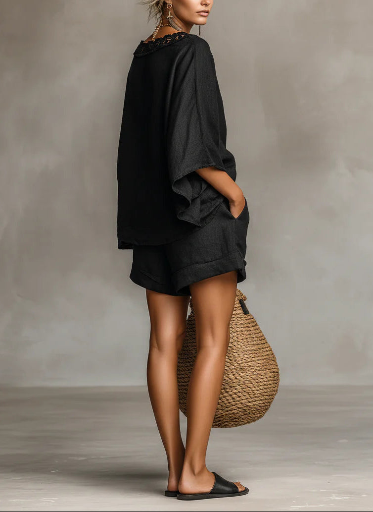 Conjunto de Blusa de Encaje Lila con Cuello Barco y Pantalones Cortos