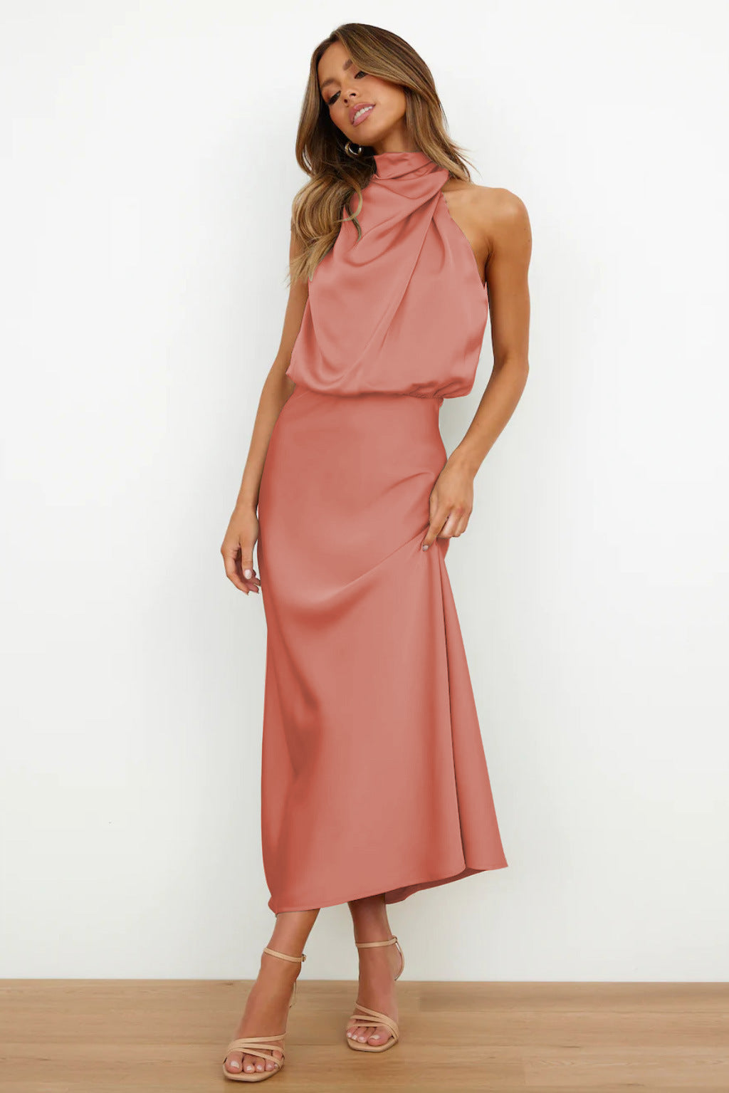 MARIANA | Vestido con escote en V