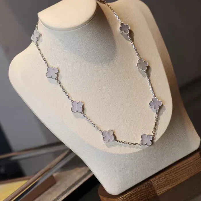 CLOVER | Collar Morado con 10 Motivos