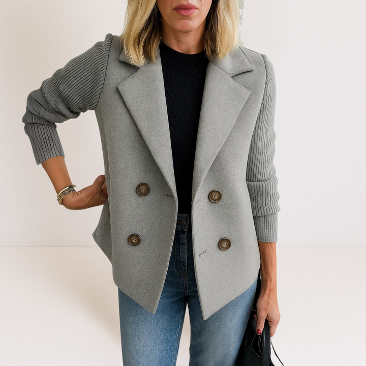 BLAZER ELEGANTE CON MANGAS DE PUNTO