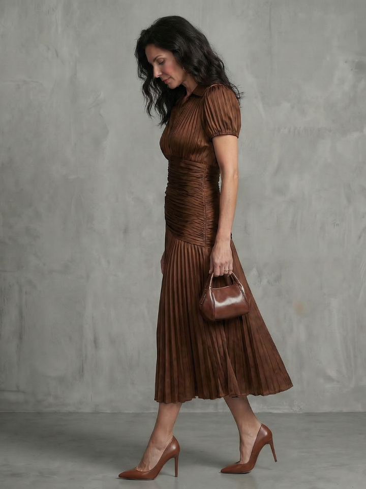 Theodora | Vestido Midi de Rayas con Cintura Plisada