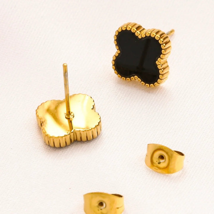 CLOVER | Aretes Negros