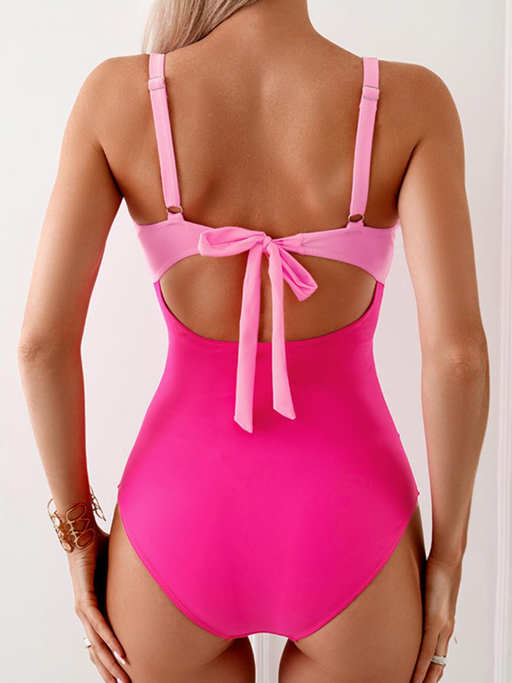Traje de baño de una pieza con patchwork en contraste lila