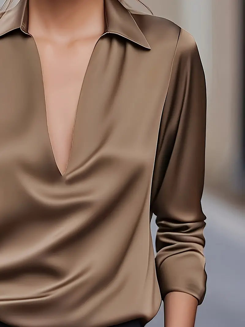 Eva™ | Blusa de satén premium con escote en V