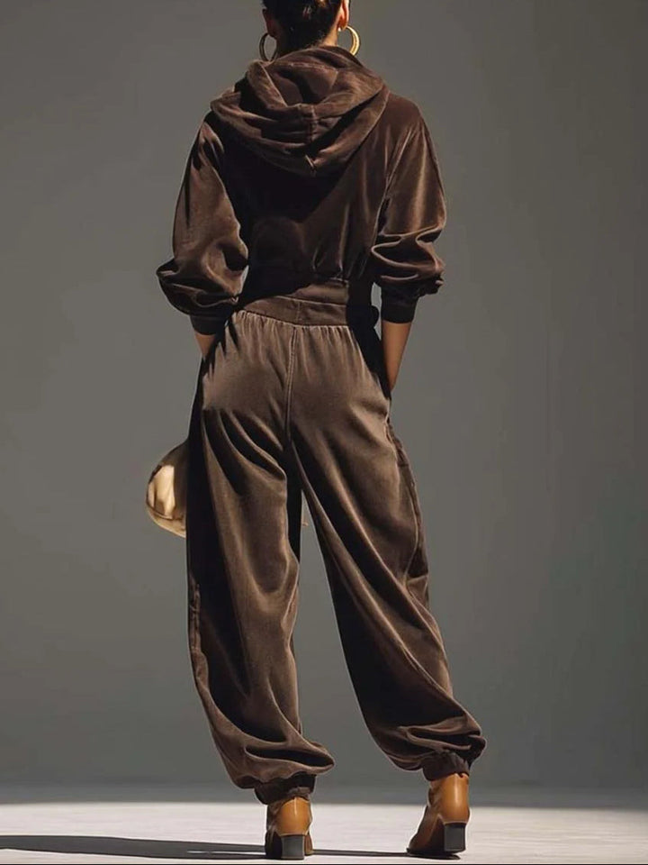Conjunto de Sudadera y Pantalones de Terciopelo Vivienne