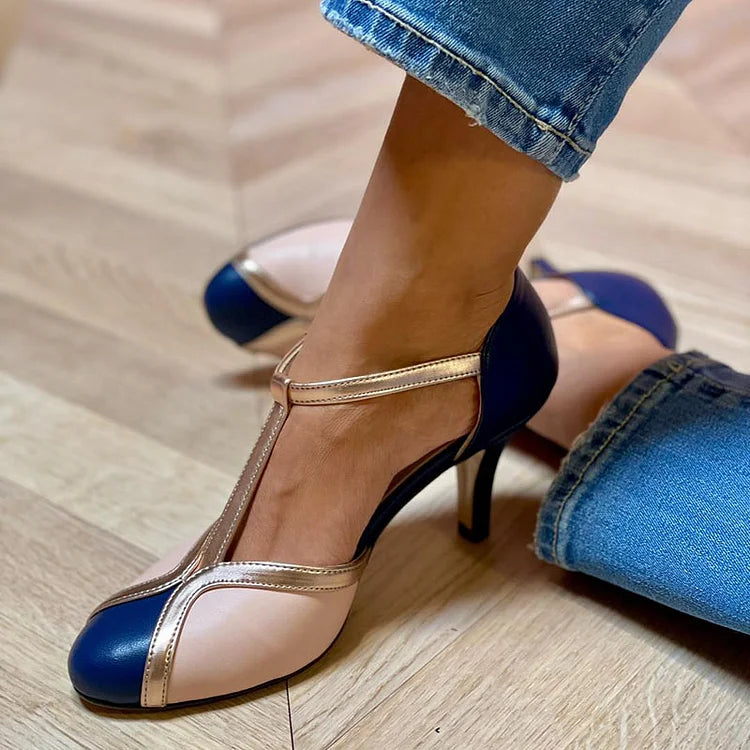 "TACONES RETRO T-BAR" se puede traducir como "TACONES RETRO T-BAR". Sin embargo, si deseas una versión más descriptiva, podrías usar "TACONES RETRO ESTILO T-BAR".