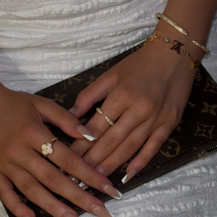 EXCLUSIVO | Pulsera Lottie en Oro