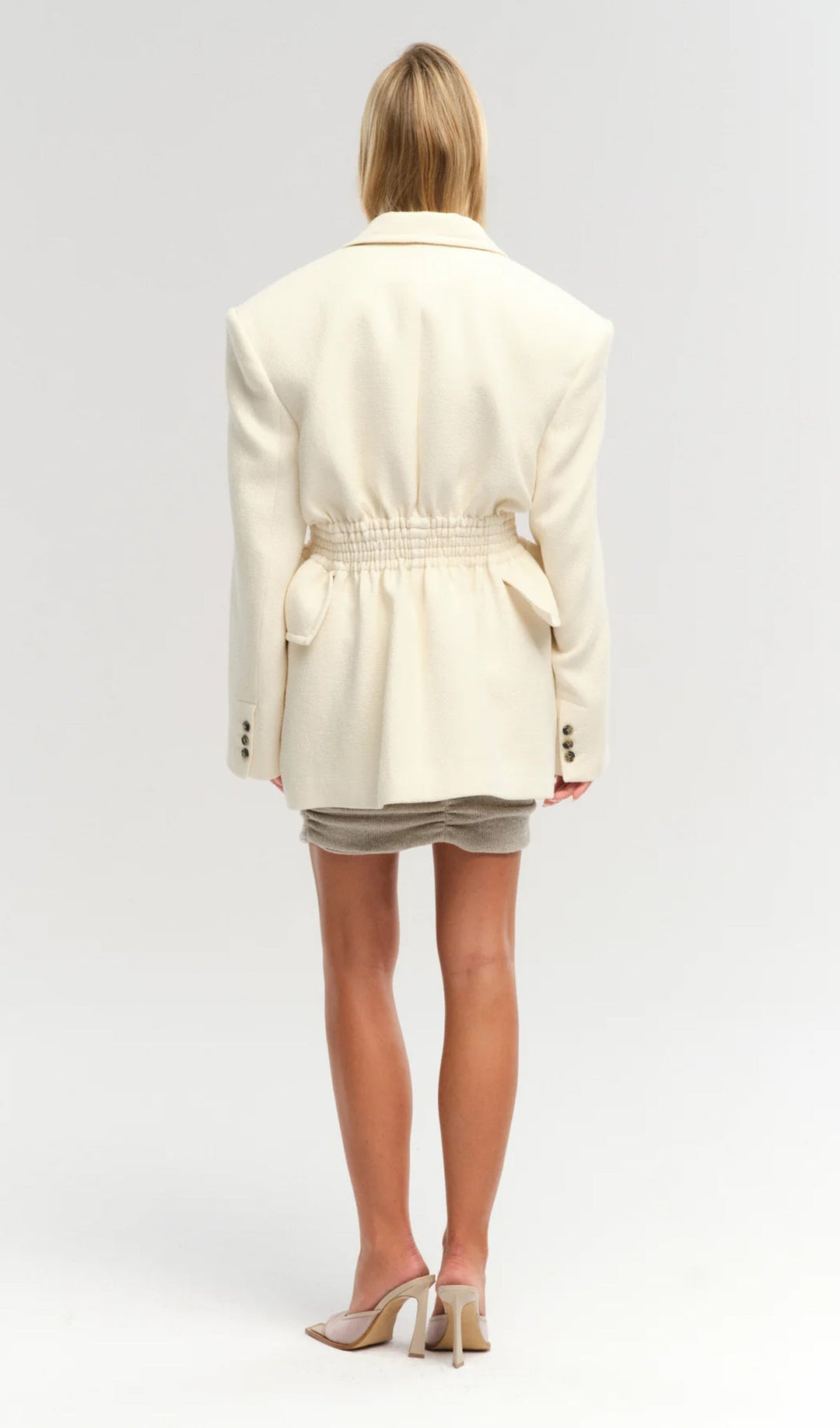 BLAZER DE LINO Y ALGODÓN ENTALLADO