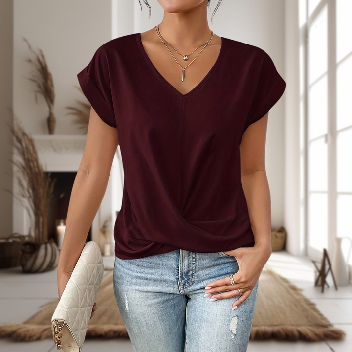 Elle™ | Camiseta Casual con Escote en Forma de Corazón