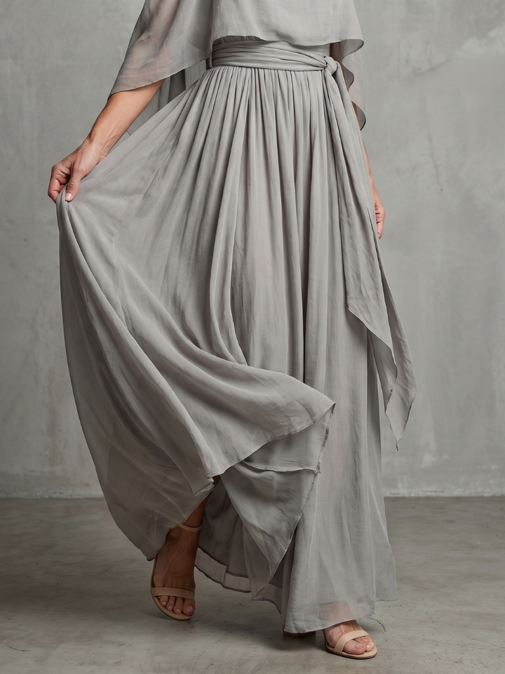 Marisol | Conjunto de Top de Hombros Descubiertos con Capas y Pantalones de Pierna Ancha