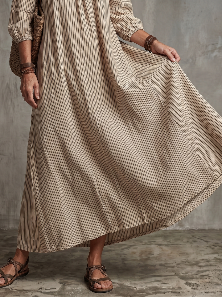 Eufemia | Vestido Maxi de Rayas con Hombros Descubiertos