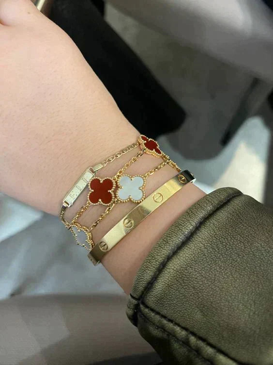 CLOVER | Pulsera Roja
