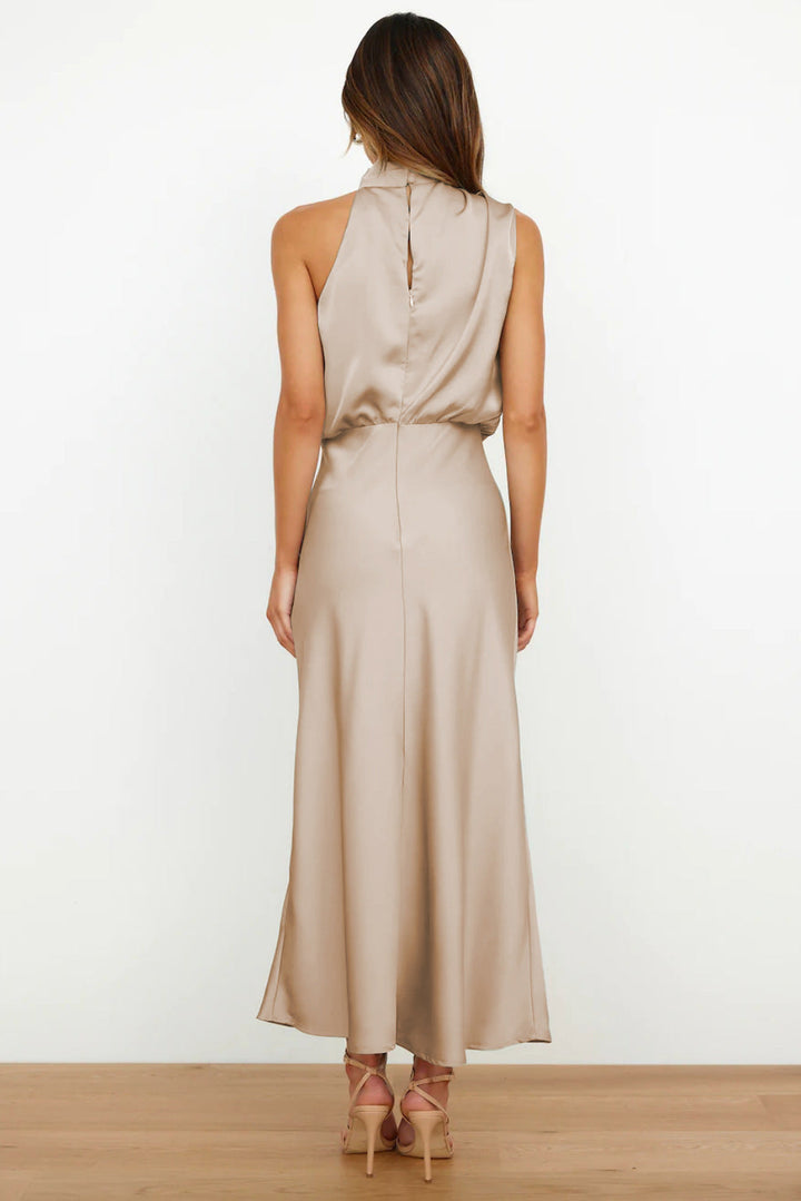 MARIANA | Vestido con escote en V