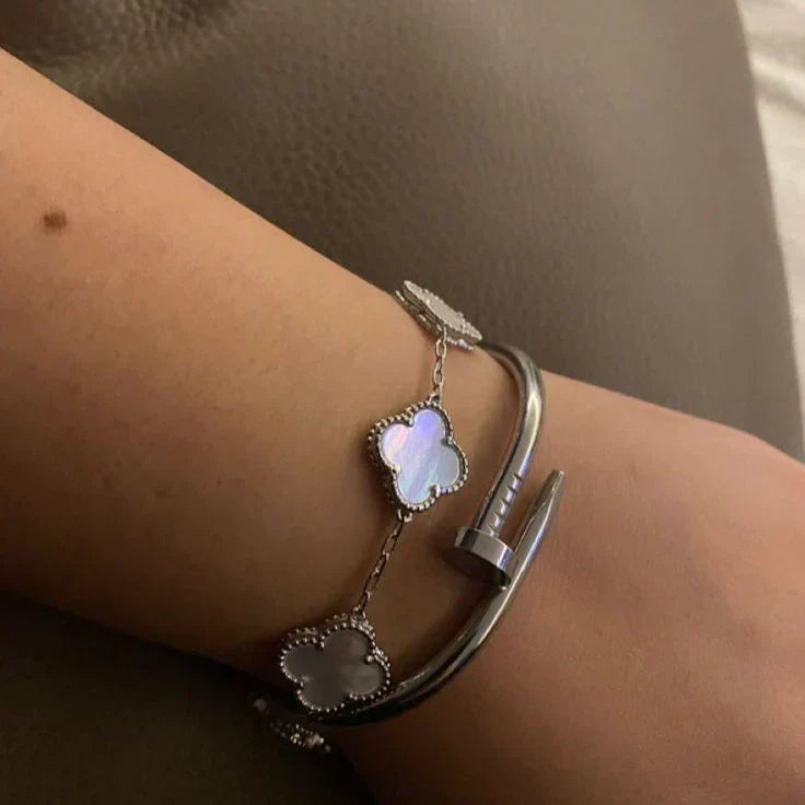 CLOVER | Pulsera Blanca