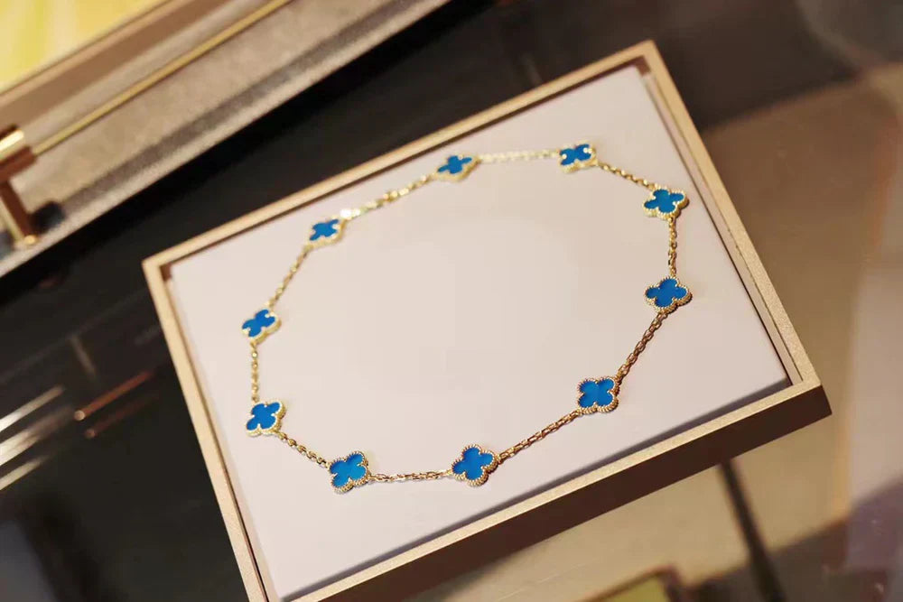 CLOVER | Collar Azul con 10 Motivos