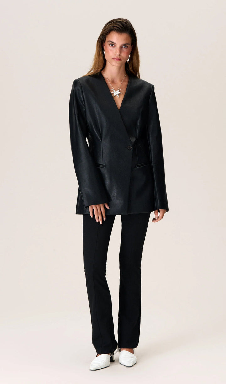BLAZER DE CUERO VEGANO