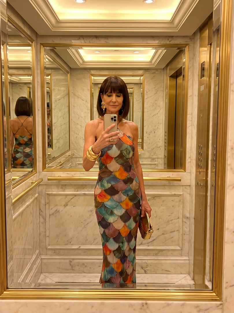 Larkin | Vestido Maxi Ajustado de Patrón de Escamas Multicolor