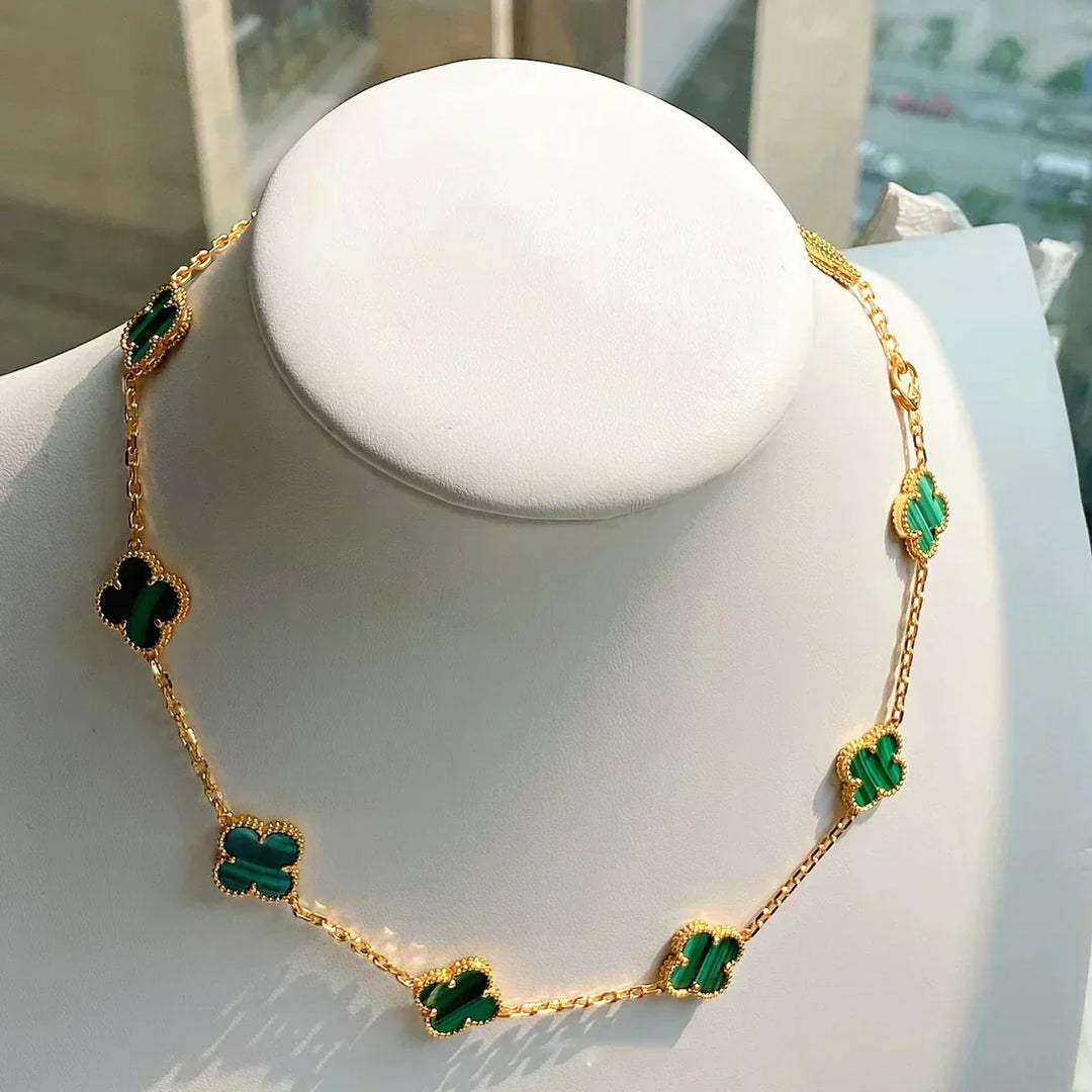 CLOVER | Collar Verde con 10 Motivos