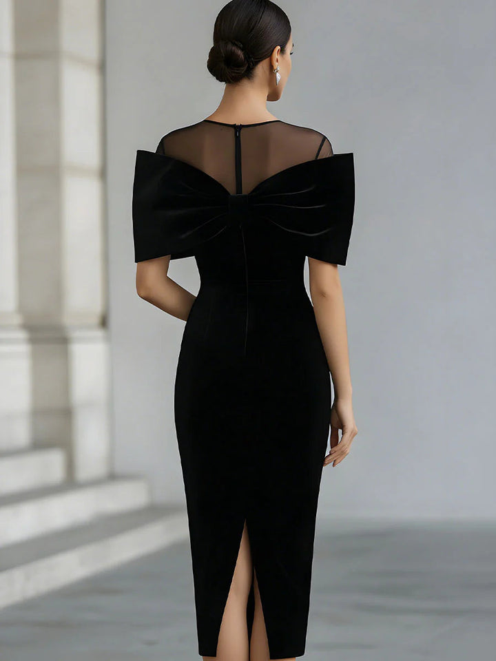 Vestido Midi de Terciopelo Negro Dramático