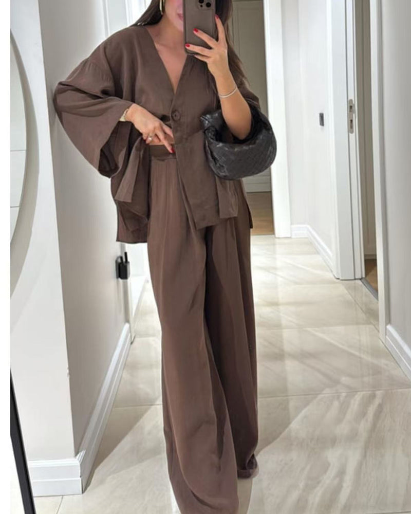 Conjunto de Top y Pantalones con Cuello en V Sienna
