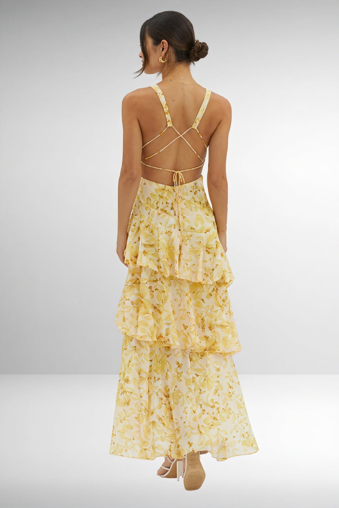 Vestido de Flores con Escote Profundo