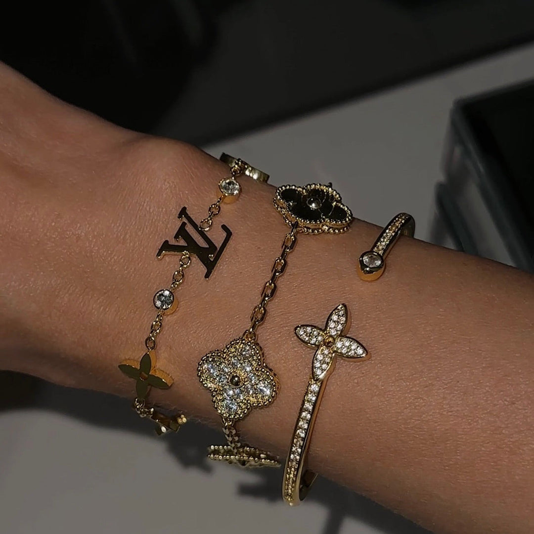 EXCLUSIVO | Pulsera Lottie en Oro