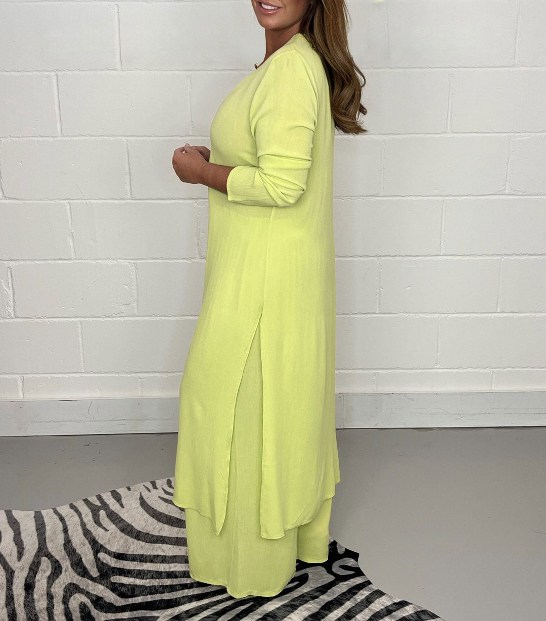 Conjunto Casual de Top Largo Sofia y Pantalones Coordinados