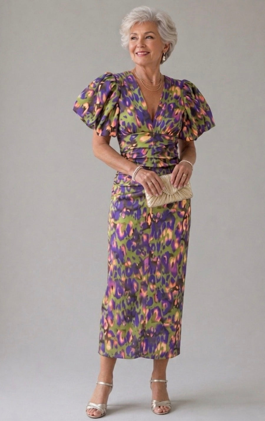Ellis & Johnson™ | Vestido Midi Plisado Vivo