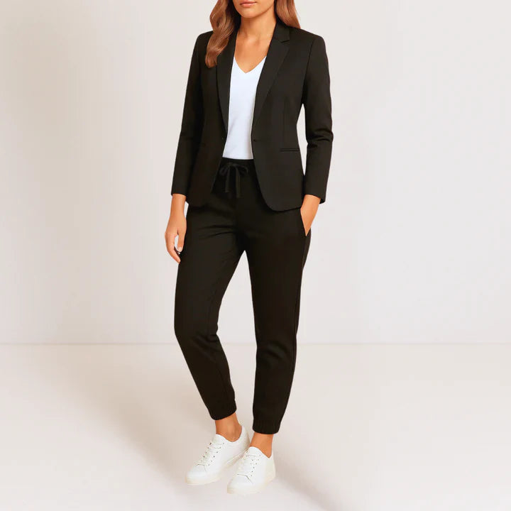 Mónica | Elegancia moderna en un conjunto confortable