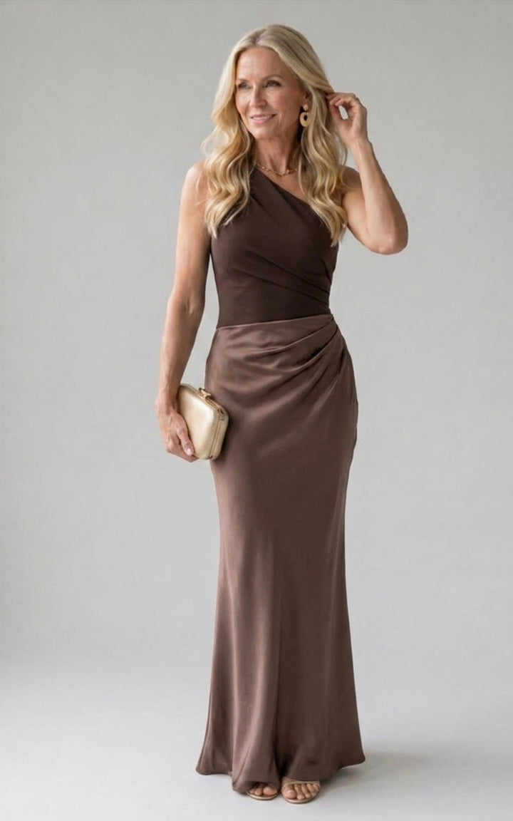Ellis & Johnson™ | Vestido Maxi con Guilt en Satén