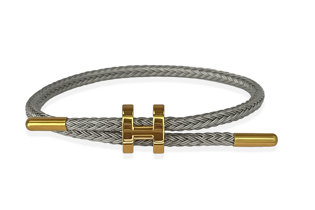"Pulsera Hailey" (The title is already in Spanish and does not require translation.)