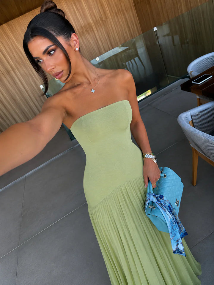 Vestido Almudena™ | Elegancia Sofisticada que Estiliza con Delicadeza
