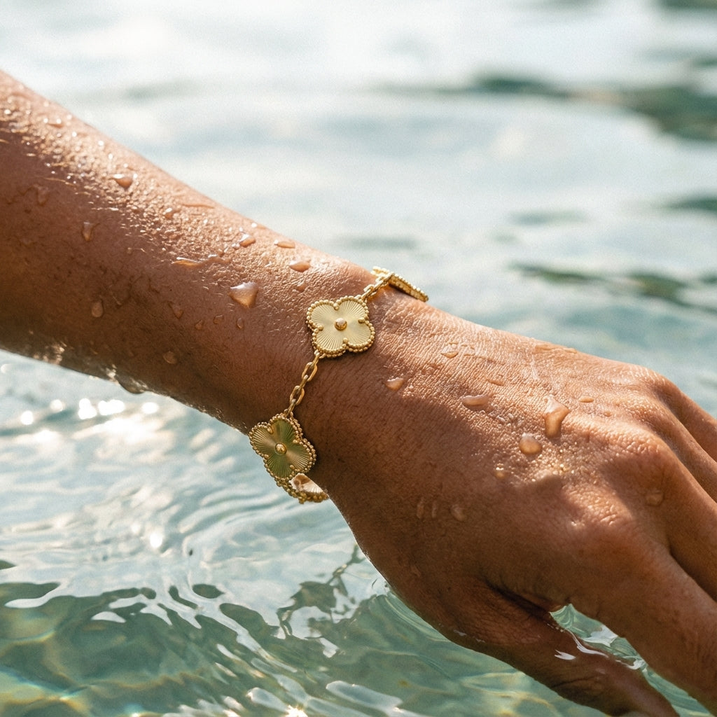 Pulsera Clover Dorada