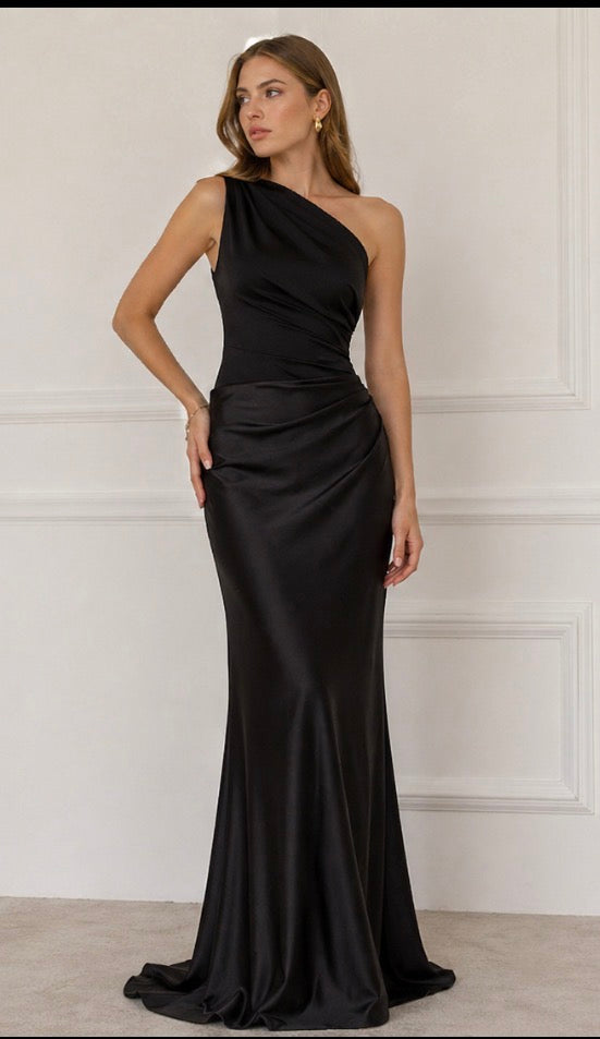 Ellis & Johnson™ | Vestido Maxi con Guilt en Satén