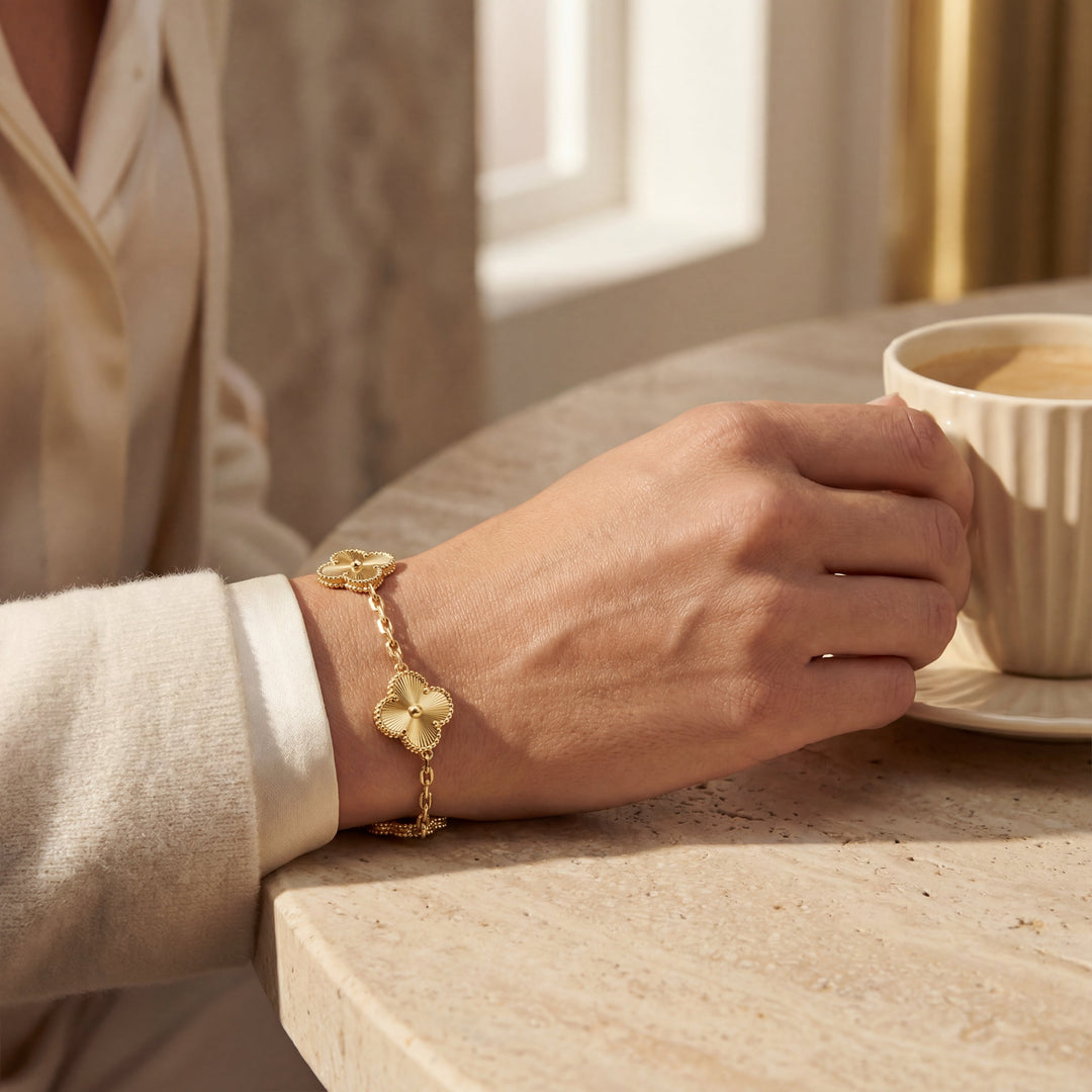 Pulsera Clover Dorada