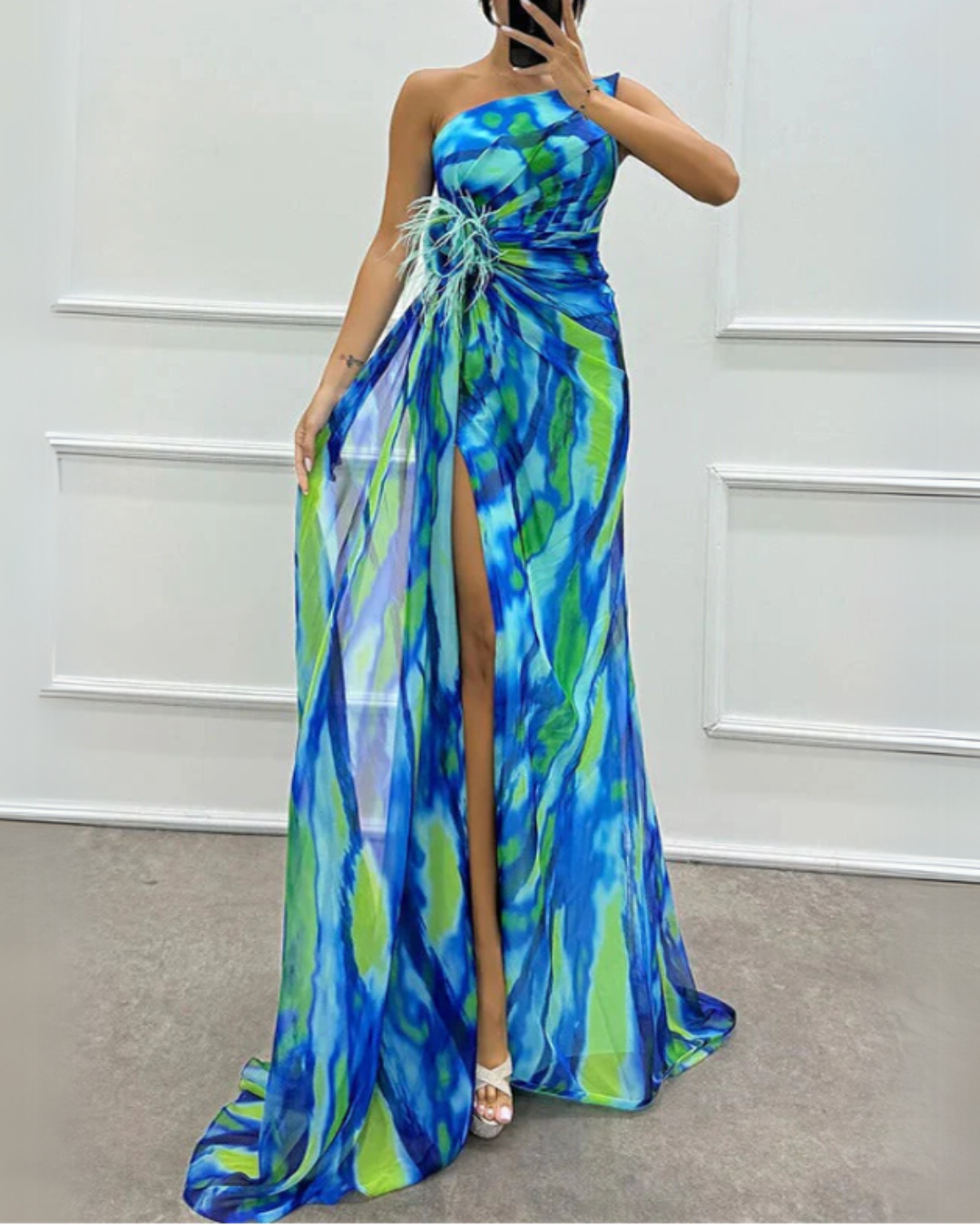Ellis & Johnson™ | Vestido Drapado Vibrante