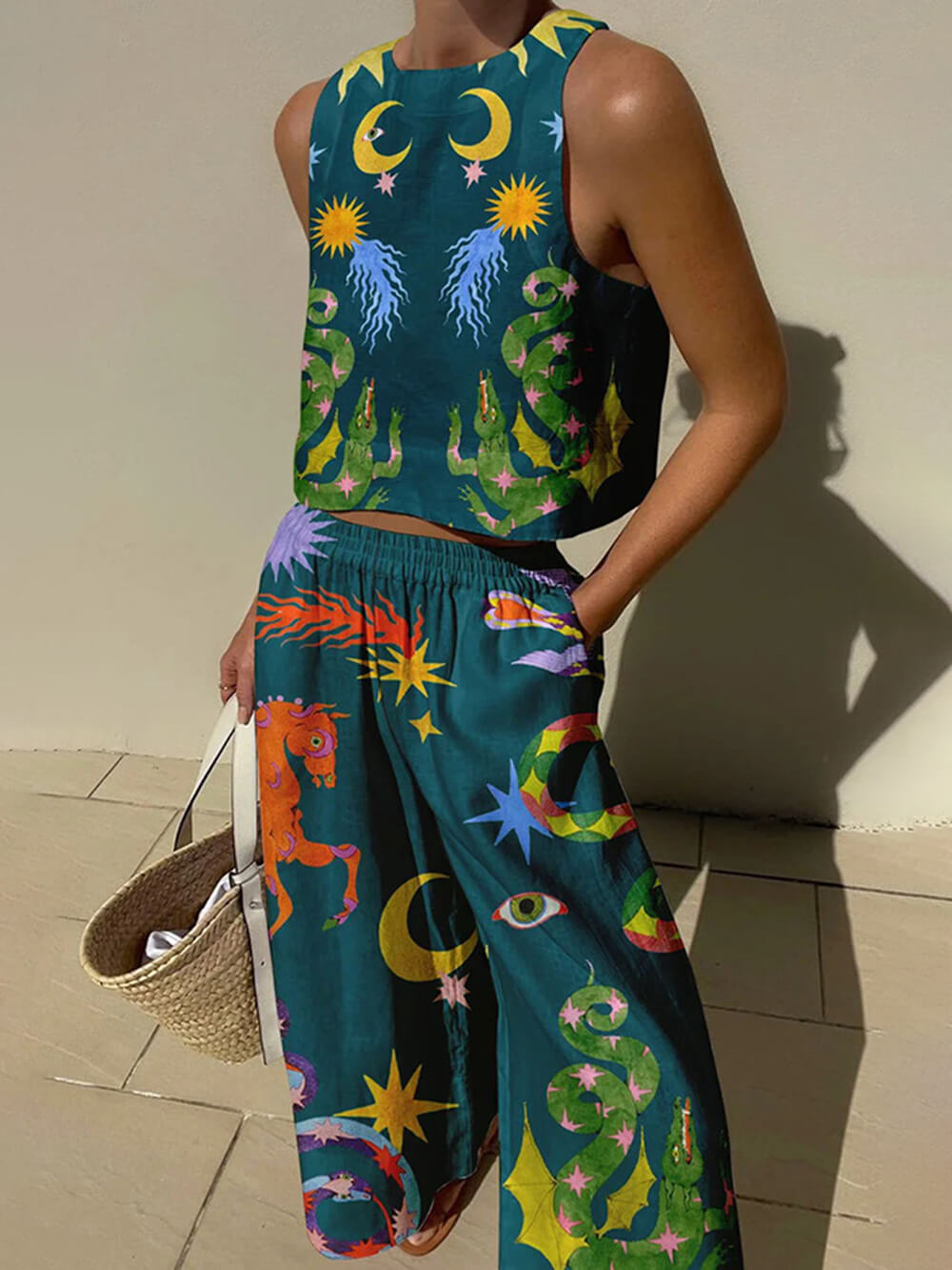 Conjunto de Top Sin Mangas con Estampado y Pantalones con Bolsillos