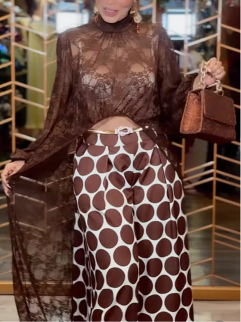 Conjunto de Bata de Encaje Sienna y Pantalones de Lunares