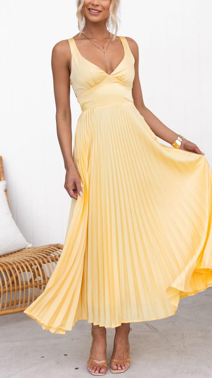 Ellis & Johnson™ | Vestido Maxi con Pliegues y Escote en V