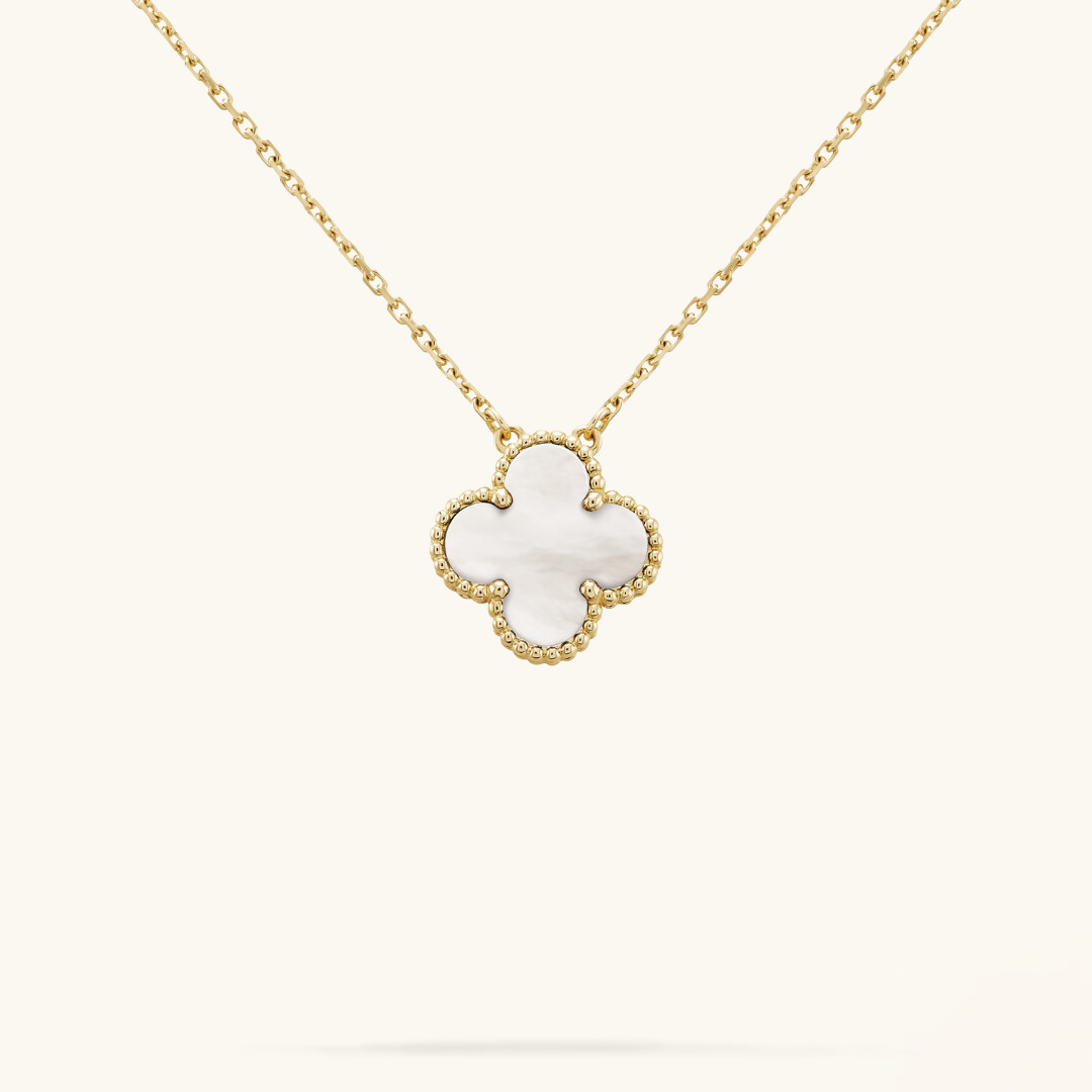 CLOVER | Collar Blanco y Dorado