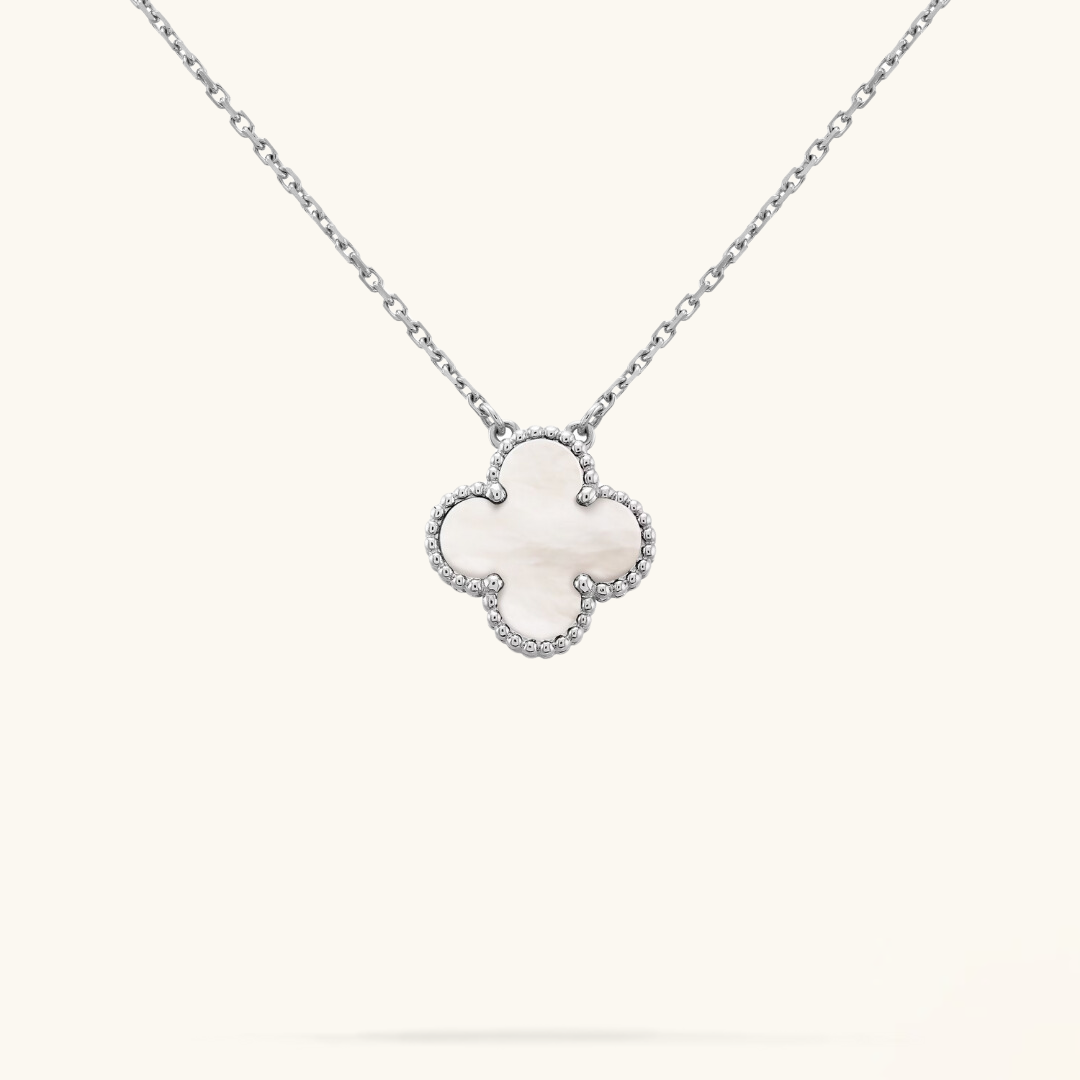CLOVER | Collar Blanco y Plata