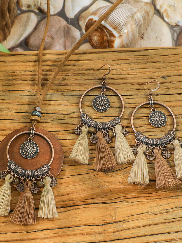 Conjunto de Collar y Pendientes de Borlas Bohemio Isabella