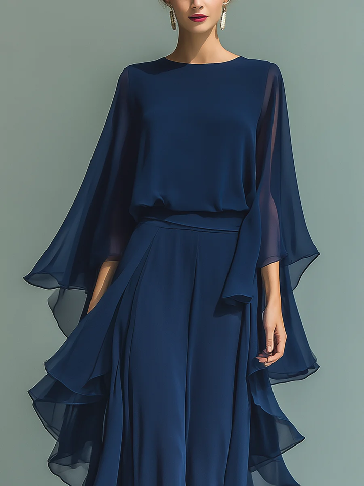 Conjunto de Top de Chiffon con Mangas de Campana y Pantalones Acampanados