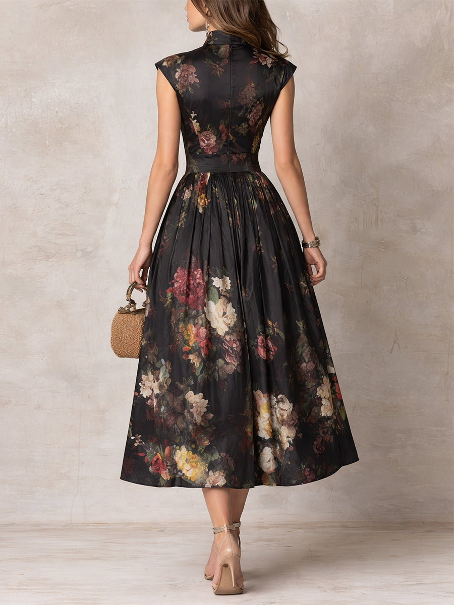 Violetta - Vestido midi negro de satén plisado con estampado floral y cuello con abertura en forma de llave
