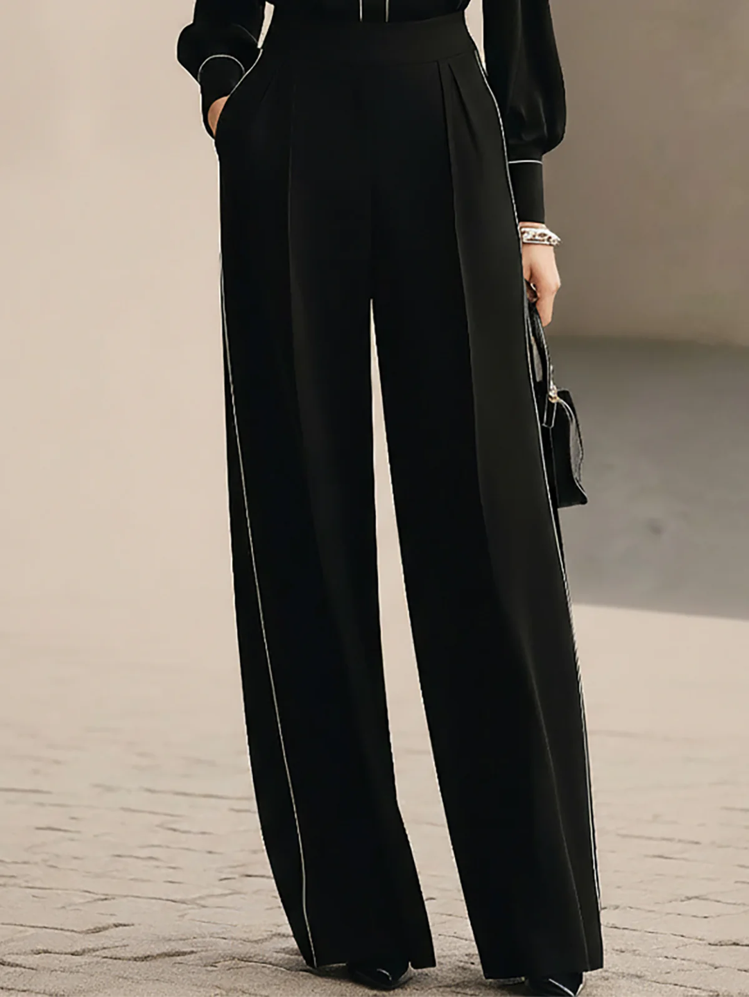 Conjunto de Blusa con Lazo Bianca y Pantalones de Pierna Ancha