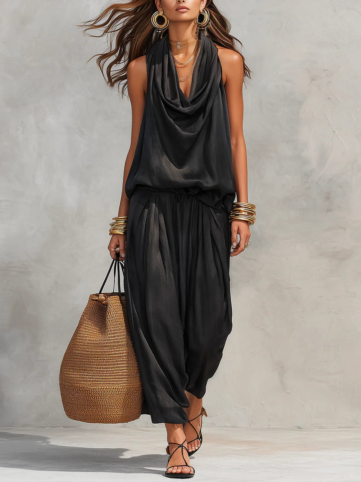 Conjunto de Top Halter y Pantalones Plisados Serena
