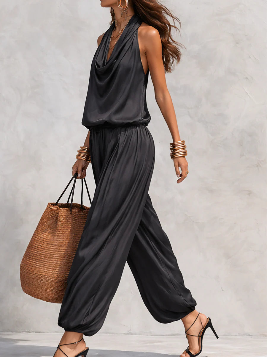 Conjunto de Top Halter y Pantalones Plisados Serena