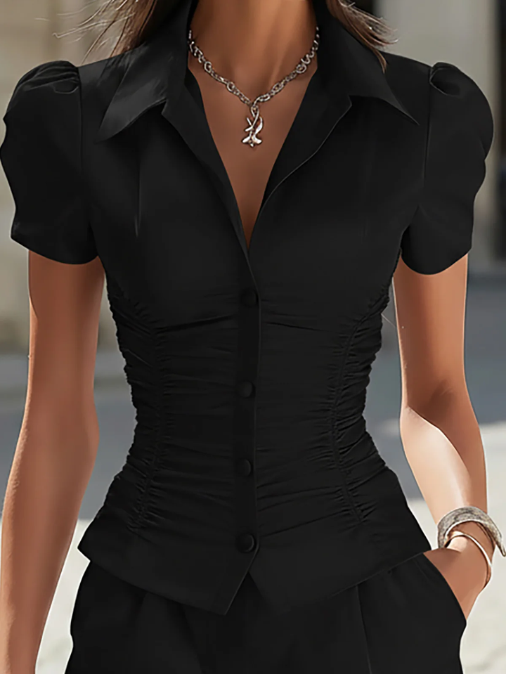 Conjunto de Blusa Arrugada y Pantalones Cortos Serena