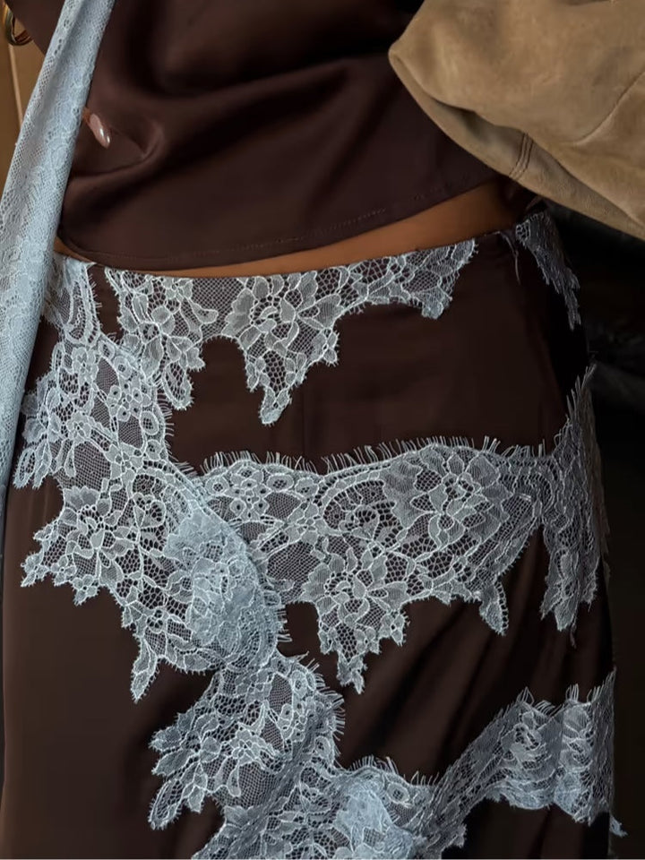 Conjunto de Top y Falda con Panel de Encaje Isabella