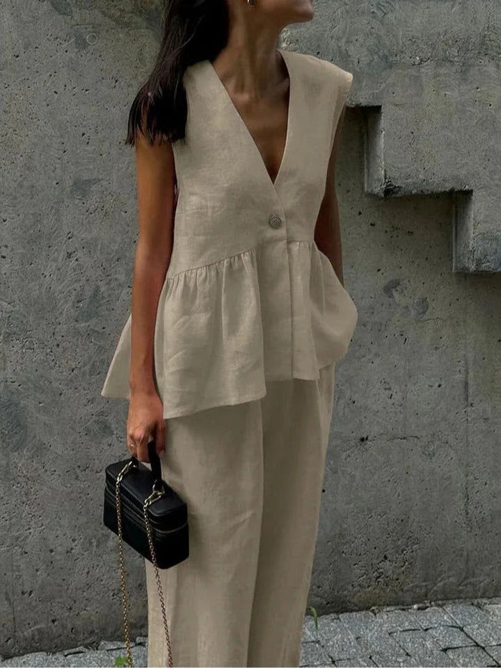 Conjunto de Dos Piezas Lila con Cuello en V y Volantes